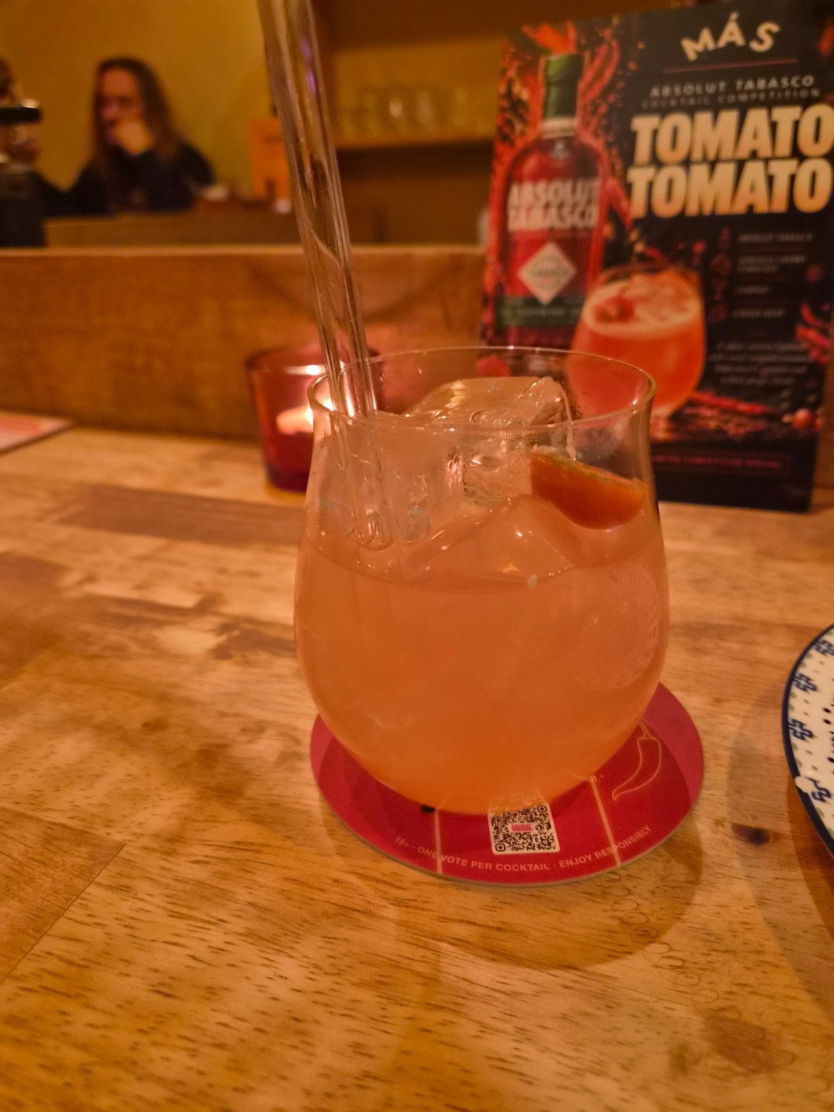Cocktail at Más Eatery
