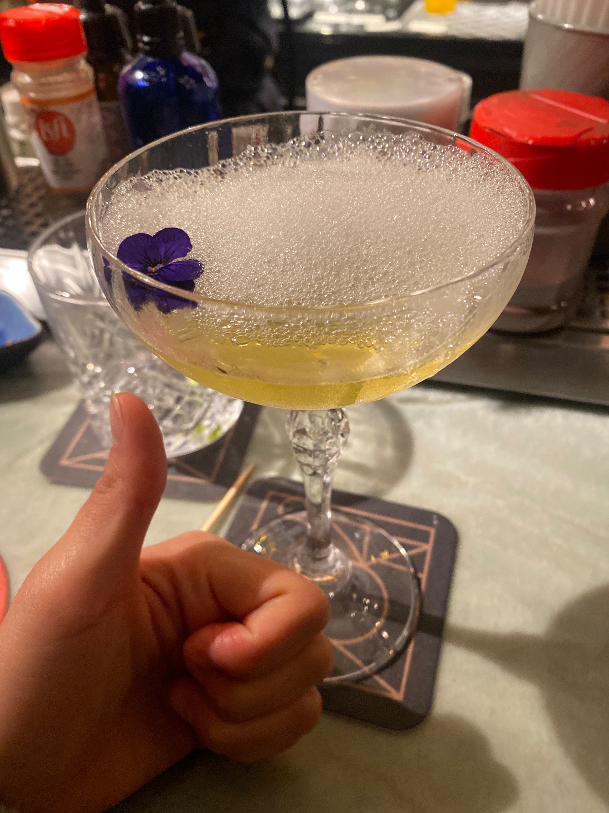 Cocktail at Sinatra